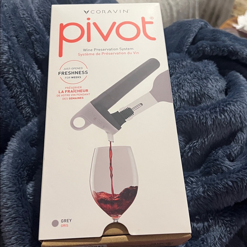 Coravin pivot wine preservation system